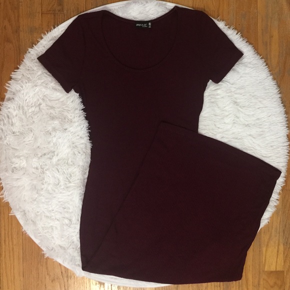 Popular Basics Dresses & Skirts - NWOT Popular Basics Simple Burgundy Bodycon Dress